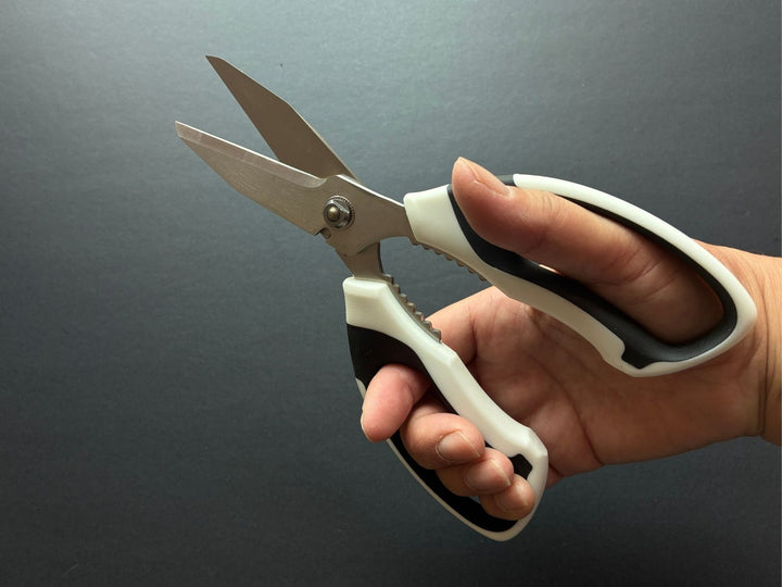Heavy-Duty Utility Scissors for Garden, Workshop and Household Use – M –  Aframes Tokyo